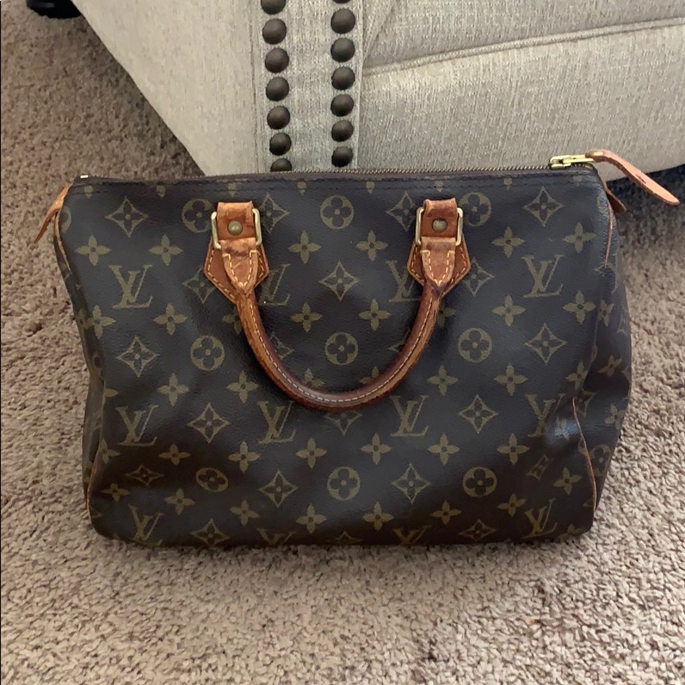 Louis Vuitton Speedy 30